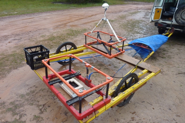 Dual  EM61-MK2s mounted on a trailer (back view).